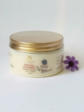 Papaya Whitening Body Scrub
- 200ml Organic Herbal...